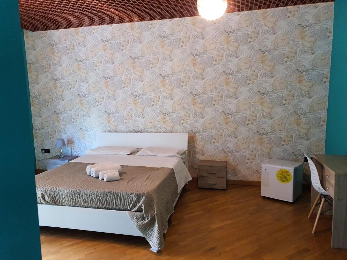 b b desy Bed and Breakfast Caserta Eksteriør billede